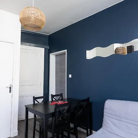 Au Nid Douillet - Comme A La Maison *