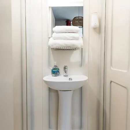 Au Nid Douillet - Comme A La Maison