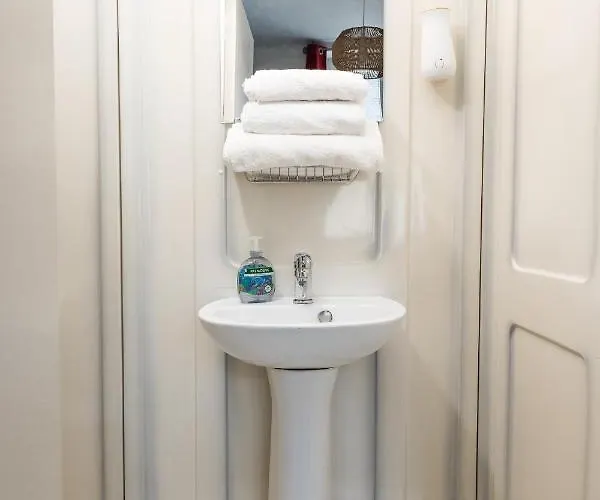 Au Nid Douillet - Comme A La Maison